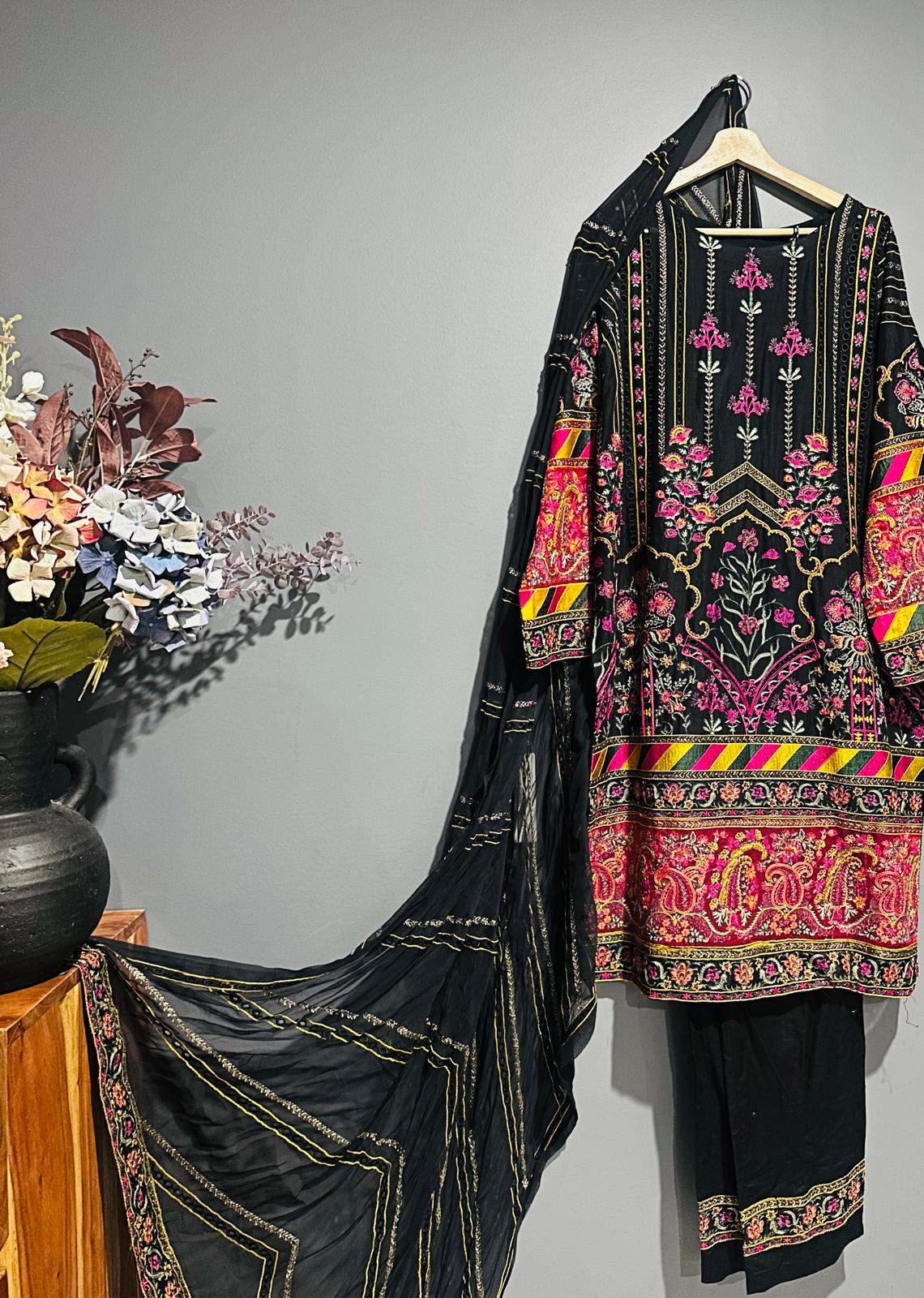 3 Piece Black Suit - Chiffaun Dupatta