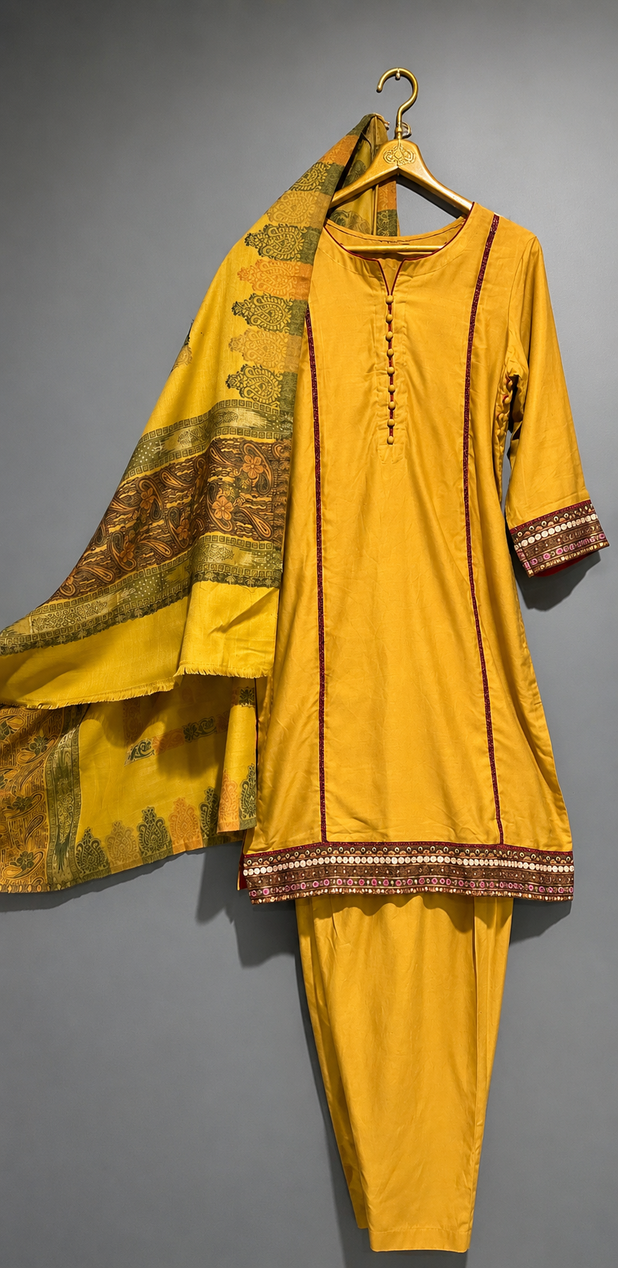3 Piece Yellow suit w Pashmin Dupatta